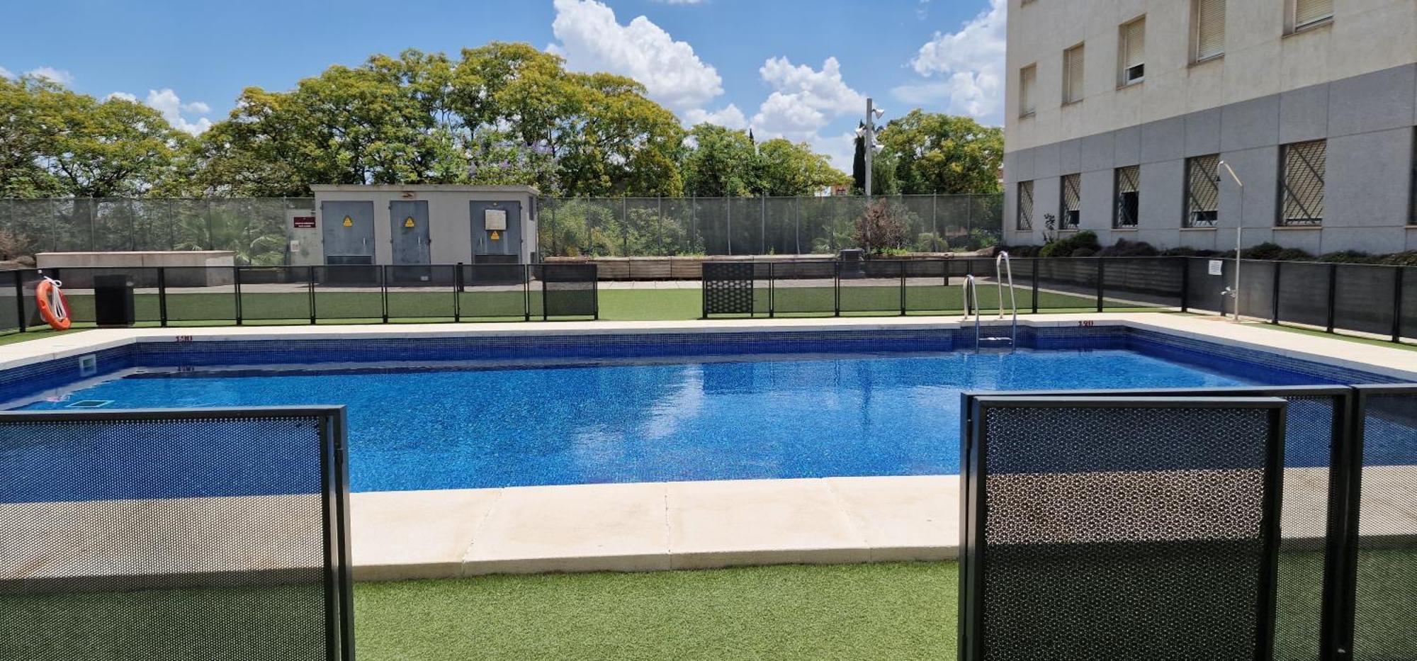 Apartment With Free Parking And Pool 博尔穆霍斯 外观 照片